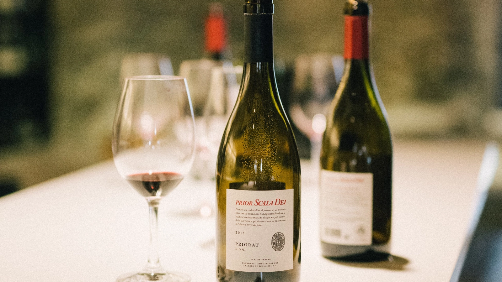 Vin au verre : construire une carte rentable pour son bar à vins